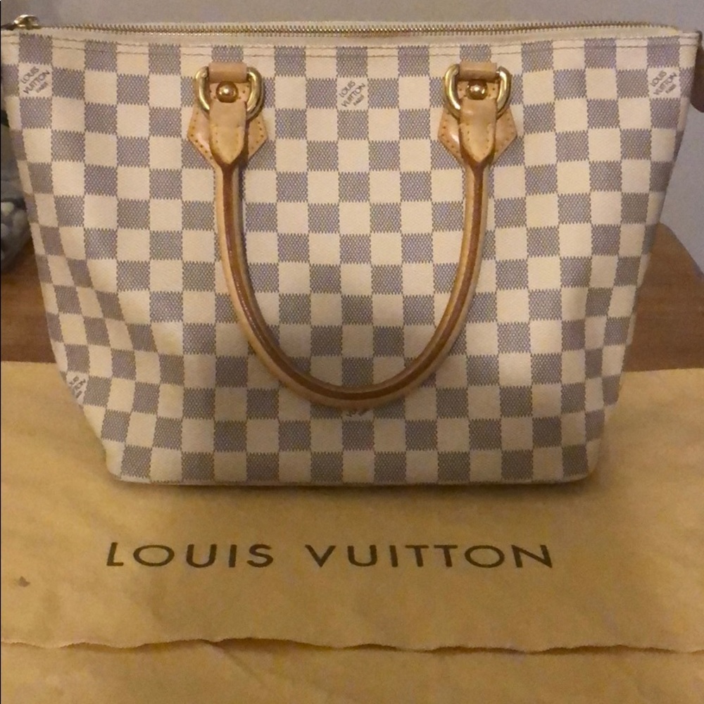 Louis Vuitton Saleya PM